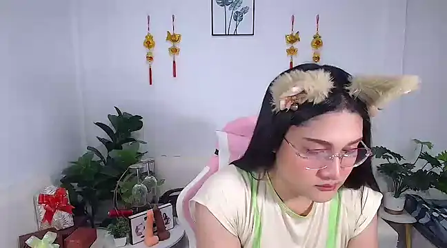 Snapshot of plysaithailand chatting on February 27, 2025, 10:33 am plysaithailand online show from February 27, 2025, 10:33 am