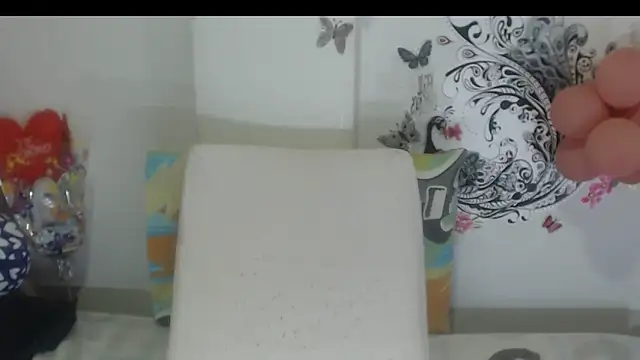 selenax2023 online show from March 18, 2025, 1:35 am