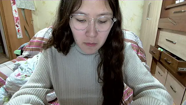 Riz girl online show from April 18, 2026, 3:03 pm