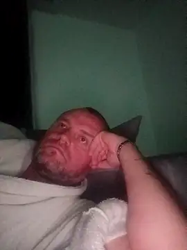 Snapshot of Adry1986 chatting on November 4, 2025, 7:06 pm Adry1986 online show from November 4, 2025, 7:06 pm