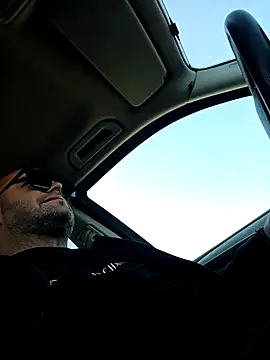 Snapshot of Adry1986 chatting on October 20, 2025, 10:16 am Adry1986 online show from October 20, 2025, 10:16 am