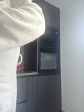 Snapshot of Adry1986 chatting on September 22, 2025, 8:42 am Adry1986 online show from September 22, 2025, 8:42 am