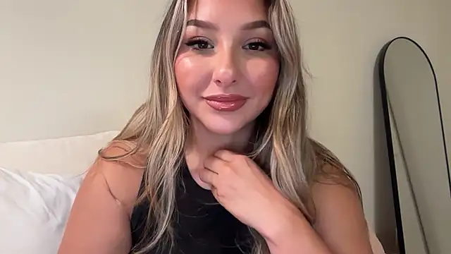 lustfulsmiles online show from September 24, 2025, 11:50 am