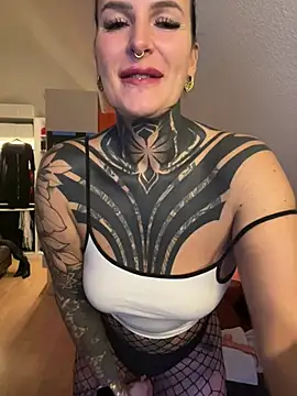 InkedBiitch online show from January 9, 2026, 4:14 pm