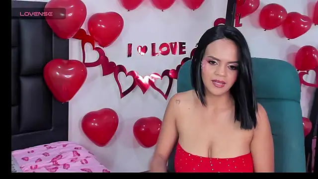 MaiaPetitte  online show from February 15, 2026, 12:22 am