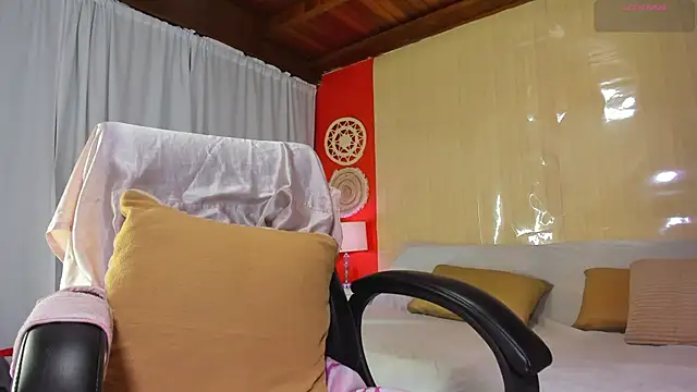 BarbieKano online show from May 19, 2026, 1:21 am