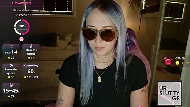 Snapshot of ursluttygf chatting on May 22, 2026, 6:28 pm ursluttygf online show from May 22, 2026, 6:28 pm
