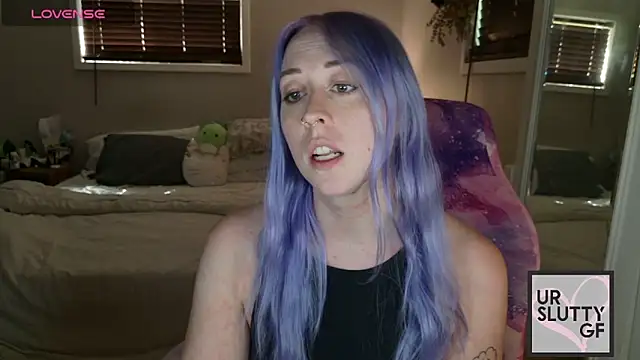 Snapshot of ursluttygf chatting on May 29, 2026, 3:07 pm ursluttygf online show from May 29, 2026, 3:07 pm