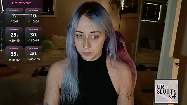 Snapshot of ursluttygf chatting on May 19, 2026, 3:19 pm ursluttygf online show from May 19, 2026, 3:19 pm