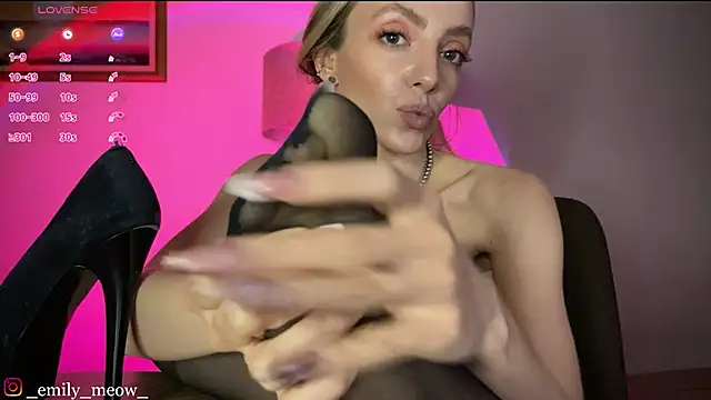 Snapshot of _Emily_Sweety_ chatting on January 18, 2025, 3:05 pm Emily Sweety online show from January 18, 2025, 3:05 pm