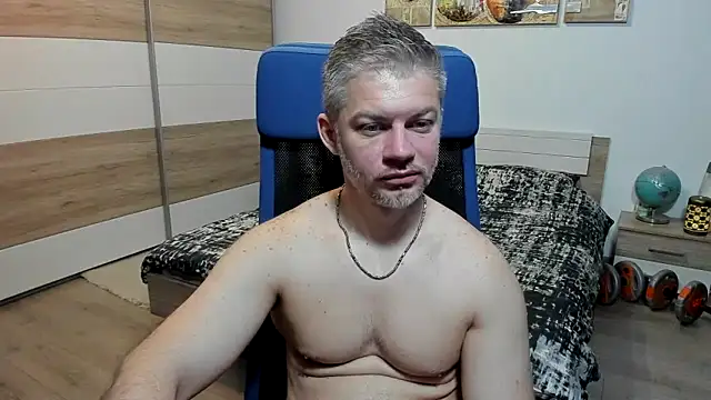 RobbyShawz online show from May 9, 2026, 4:27 am