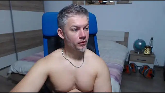 Snapshot of RobbyShawz chatting on September 24, 2025, 3:57 am RobbyShawz online show from September 24, 2025, 3:57 am