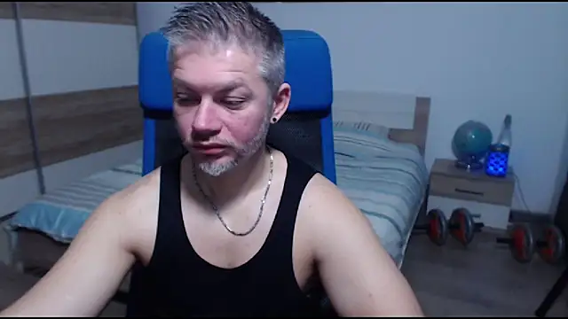 RobbyShawz online show from December 23, 2025, 5:29 am