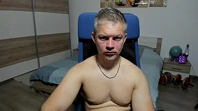 RobbyShawz online show from June 18, 2026, 4:11 am