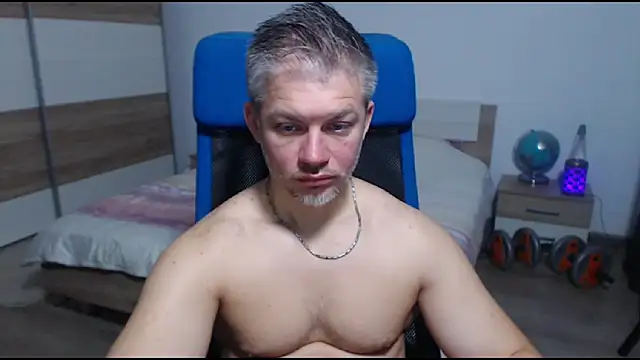 Snapshot of RobbyShawz chatting on November 21, 2025, 5:17 am RobbyShawz online show from November 21, 2025, 5:17 am