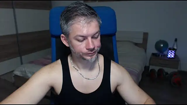 Snapshot of RobbyShawz chatting on March 13, 2025, 11:19 am RobbyShawz online show from March 13, 2025, 11:19 am