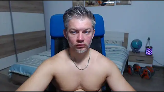 Snapshot of RobbyShawz chatting on September 10, 2025, 6:12 am RobbyShawz online show from September 10, 2025, 6:12 am