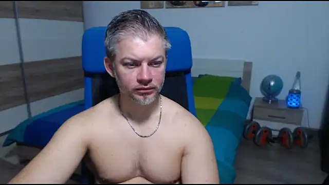 Snapshot of RobbyShawz chatting on October 22, 2025, 4:23 am RobbyShawz online show from October 22, 2025, 4:23 am