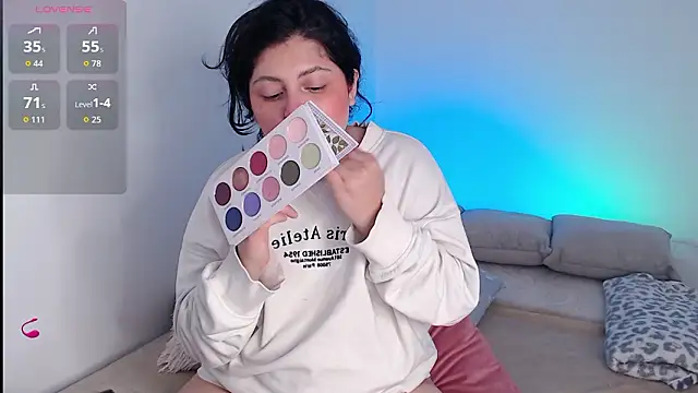 Snapshot of sofix__ chatting on February 10, 2026, 8:52 pm sofix online show from February 10, 2026, 8:52 pm