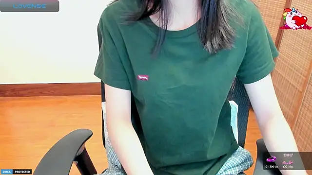 Snapshot of Ayase_momo chatting on June 24, 2026, 10:18 pm Ayase momo online show from June 24, 2026, 10:18 pm