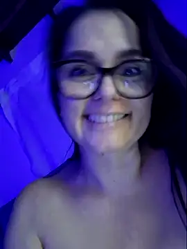 MariaPau 83 online show from May 27, 2026, 1:57 am