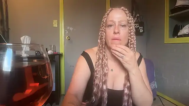 Soaponarope007 online show from May 22, 2026, 2:26 pm