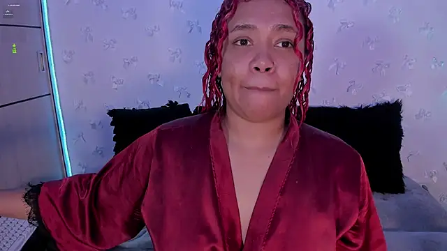 Snapshot of pamela_doll3 chatting on March 28, 2026, 3:40 am pamela doll3 online show from March 28, 2026, 3:40 am