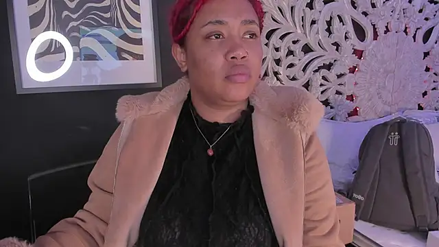 Snapshot of pamela_doll3 chatting on November 14, 2025, 3:43 am pamela doll3 online show from November 14, 2025, 3:43 am