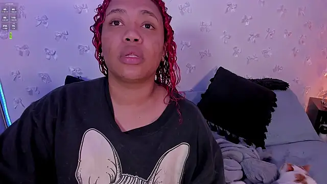 Snapshot of pamela_doll3 chatting on April 3, 2026, 4:08 am pamela doll3 online show from April 3, 2026, 4:08 am