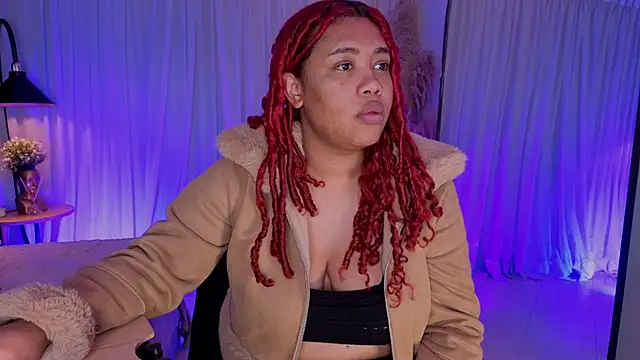 Snapshot of pamela_doll3 chatting on November 17, 2025, 3:32 am pamela doll3 online show from November 17, 2025, 3:32 am