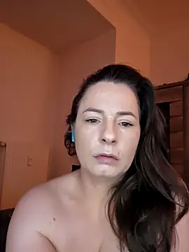 Snapshot of cristalines chatting on February 4, 2026, 7:53 pm cristalines online show from February 4, 2026, 7:53 pm