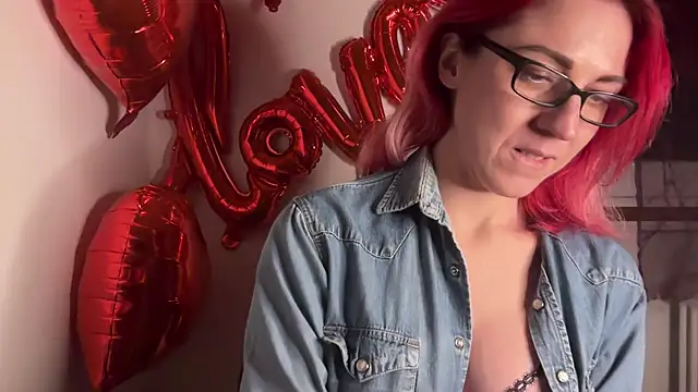 Snapshot of Nikky_Divine chatting on February 27, 2025, 8:09 pm Nikky Divine online show from February 27, 2025, 8:09 pm