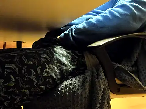 leccaleccafiga online show from November 11, 2025, 4:35 pm