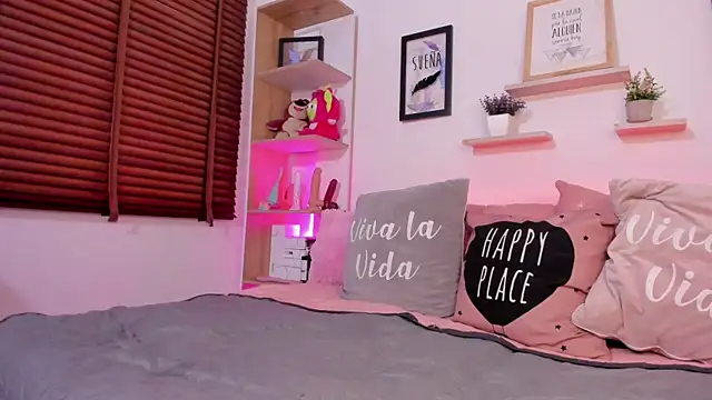 Snapshot of Nata_Villalobos chatting on May 8, 2026, 9:51 pm Nata Villalobos online show from May 8, 2026, 9:51 pm