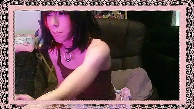 Snapshot of crystalxh chatting on October 16, 2025, 7:11 pm crystalxh online show from October 16, 2025, 7:11 pm