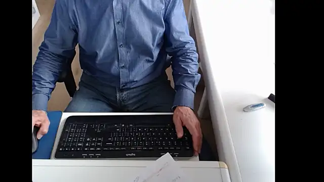 Snapshot of dutchpornking chatting on September 20, 2025, 7:35 am dutchpornking online show from September 20, 2025, 7:35 am