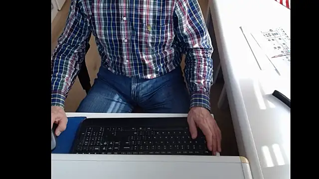 dutchpornking online show from March 2, 2025, 12:36 pm