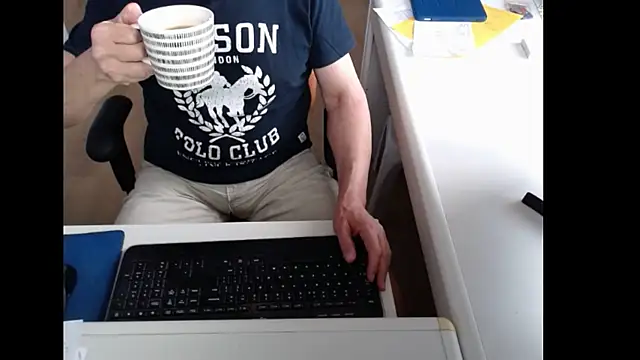 dutchpornking online show from May 29, 2026, 6:08 am