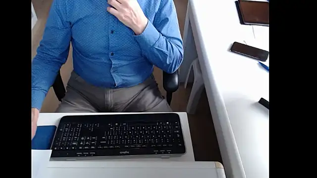 Snapshot of dutchpornking chatting on December 5, 2025, 9:19 am dutchpornking online show from December 5, 2025, 9:19 am