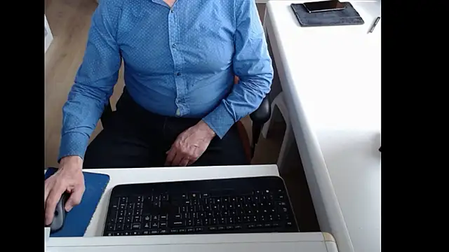 dutchpornking online show from May 3, 2026, 6:18 am