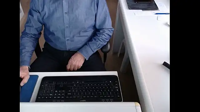 Snapshot of dutchpornking chatting on January 9, 2026, 8:21 am dutchpornking online show from January 9, 2026, 8:21 am