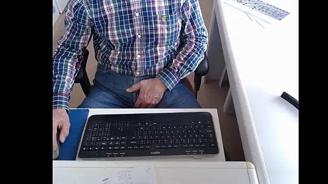 dutchpornking online show from March 6, 2025, 8:30 am