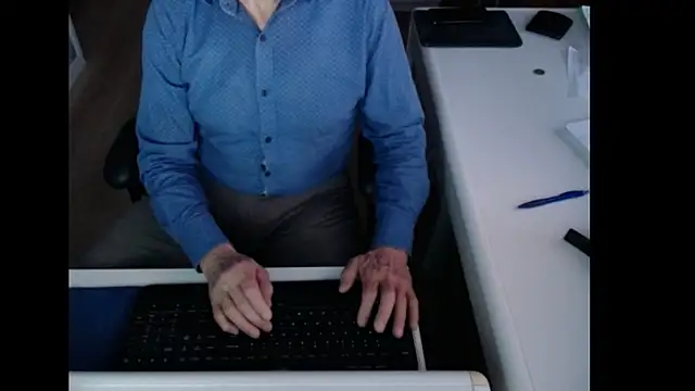 Snapshot of dutchpornking chatting on December 19, 2025, 7:55 am dutchpornking online show from December 19, 2025, 7:55 am