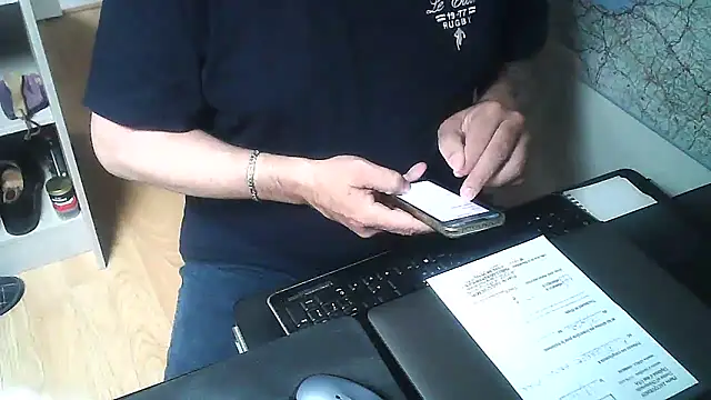 Snapshot of DUDURA@xh chatting on October 21, 2025, 9:09 am DUDURAxh online show from October 21, 2025, 9:09 am