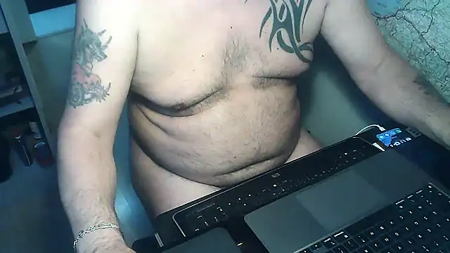 Snapshot of DUDURA@xh chatting on December 4, 2024, 7:22 am DUDURAxh online show from December 4, 2024, 7:22 am