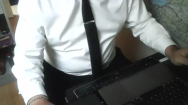 Snapshot of DUDURA@xh chatting on January 7, 2025, 2:19 pm DUDURAxh online show from January 7, 2025, 2:19 pm