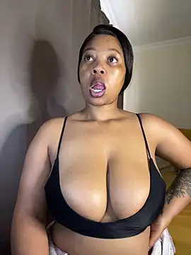 Snapshot of cherrybabe76 chatting on May 13, 2026, 9:38 am cherrybabe76 online show from May 13, 2026, 9:38 am