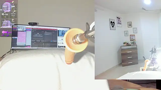 sofi velez online show from October 13, 2025, 5:25 pm