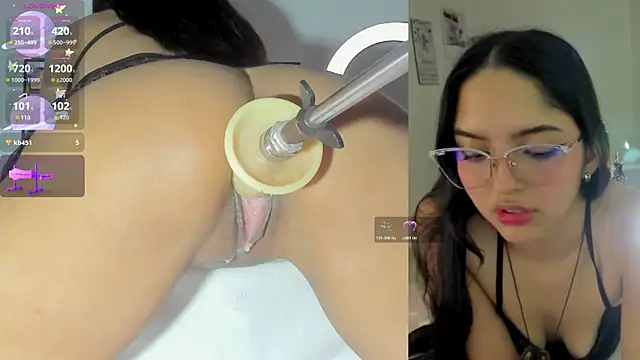 Snapshot of sofi_velez chatting on April 15, 2026, 7:58 pm sofi velez online show from April 15, 2026, 7:58 pm
