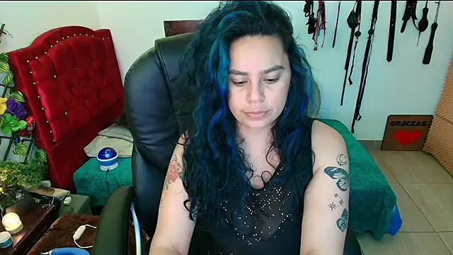 elektra 32 online show from March 3, 2025, 4:32 am